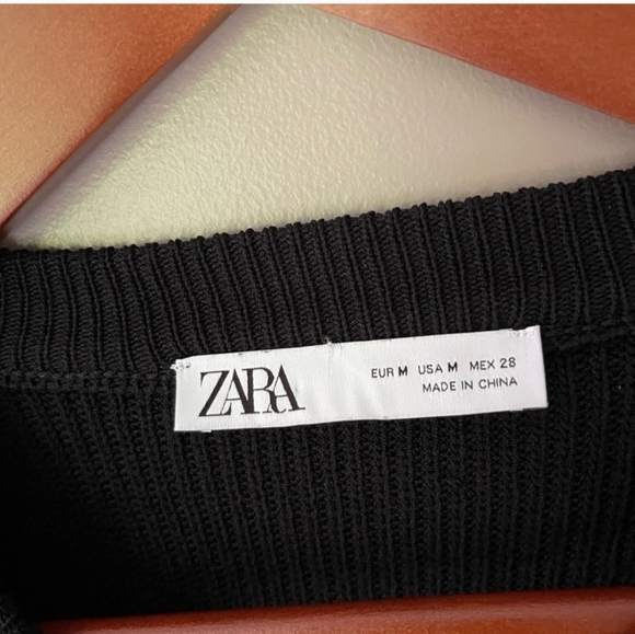 Zara Black Ribbed Sweater with Statement Sleeves - Picture 3 of 3
